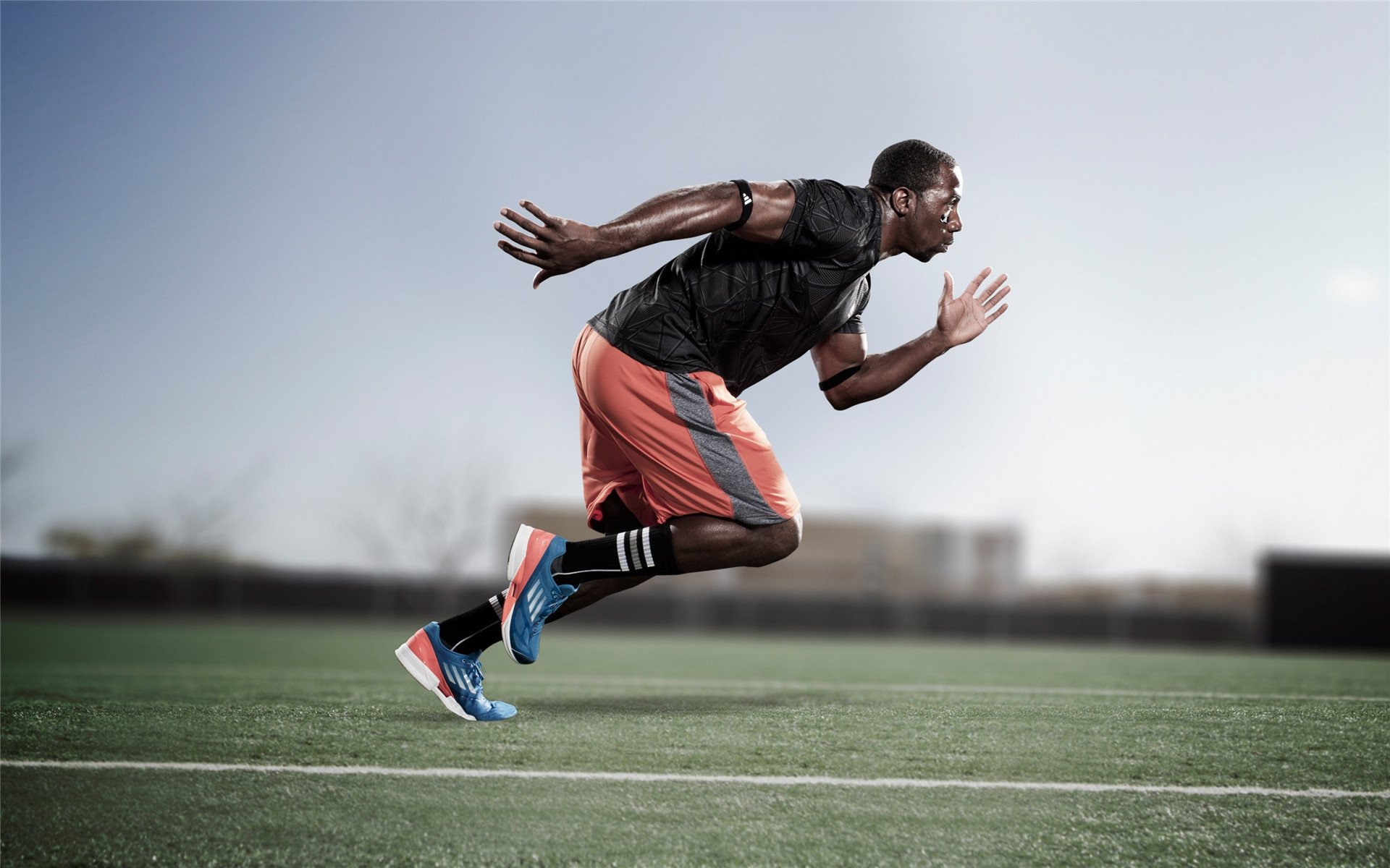 德甲关键战，教练点评比赛亮点，德甲冠军教练